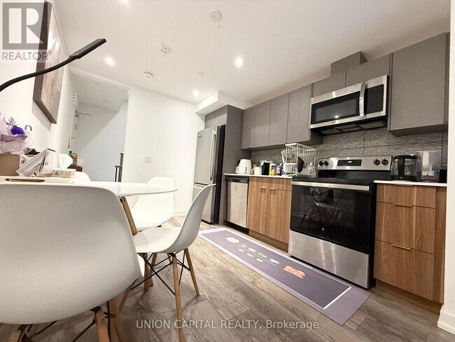 Building Photo - 3079 Pharmacy Ave