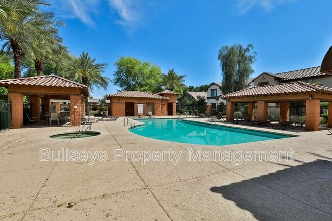 Building Photo - 2581 S Penrose Dr