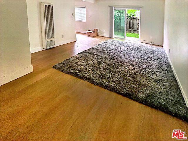 Foto del edificio - 25100 Frampton Ave