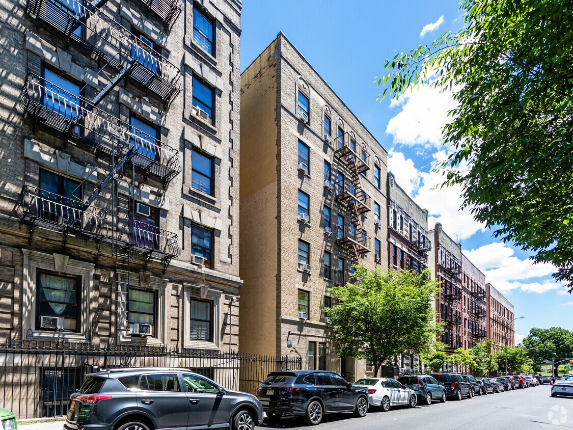 Building Photo - 515-517 W 174th St