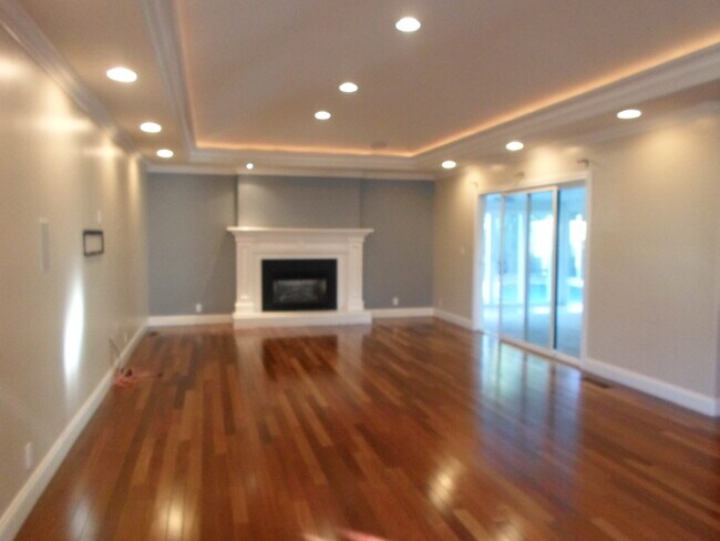 Foto del edificio - Remodeled Almaden Home near Foothills!! Great Schools, Central A/C & Pool!!
