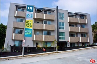 Building Photo - 1411 Barry Ave