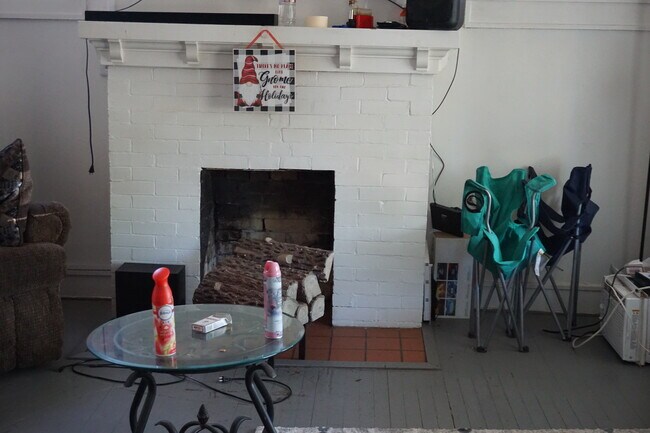 Foto del edificio - 1009 Monroe St