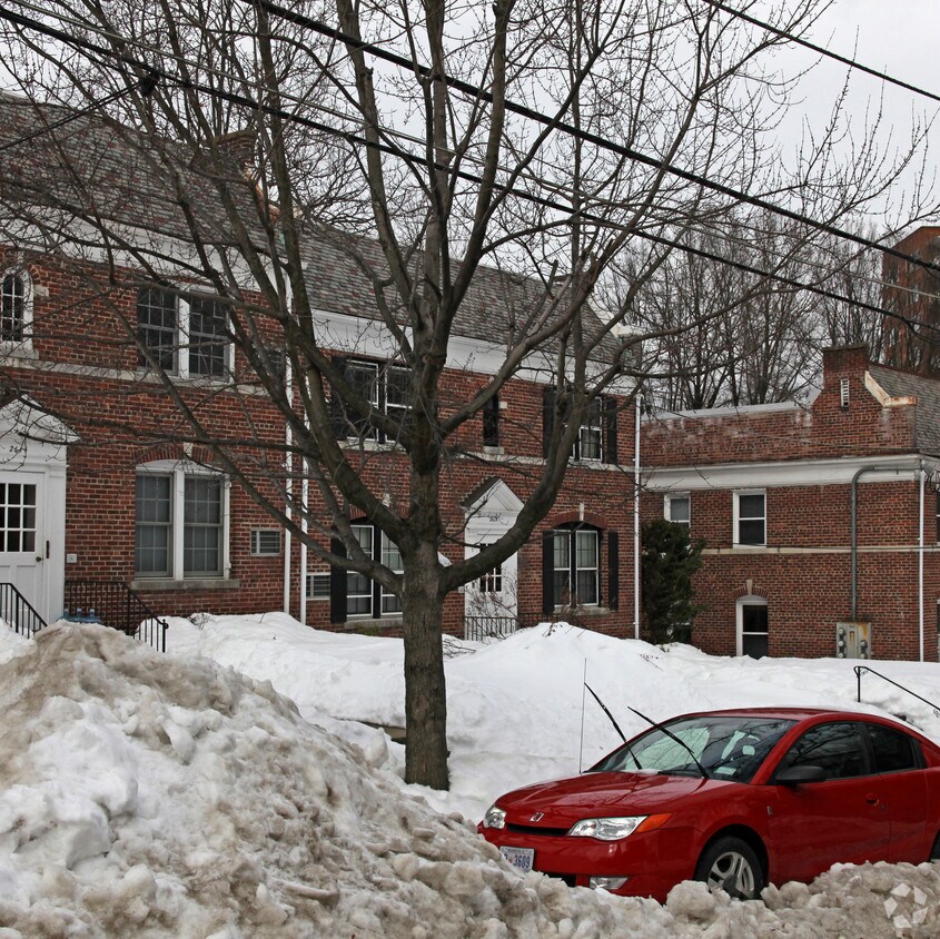 Foto del edificio - 2618 41st St NW