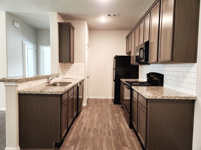 Building Photo - 26471 Joy Village Dr