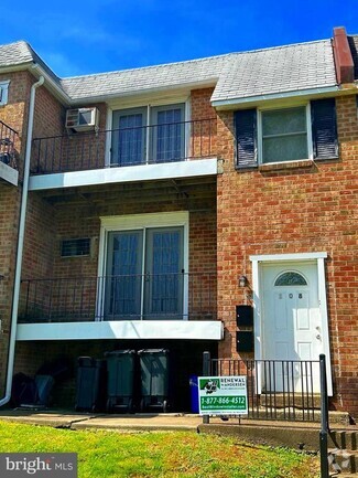 Building Photo - 108 Oak Ln