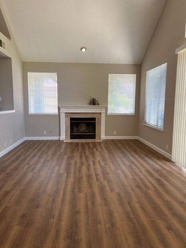 Photo - Mountain View Single Family House