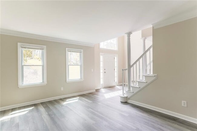 Building Photo - 2090 Breconridge Dr S W