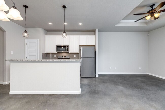 Foto del edificio - Charming & Spacious Duplex Retreat in Seguin!