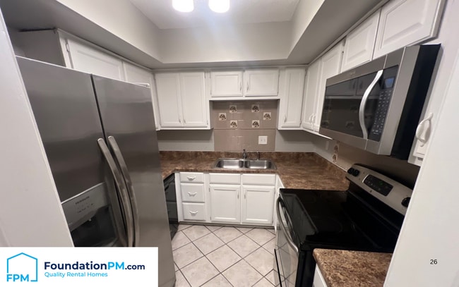Building Photo - 3356 Coachouse Cove