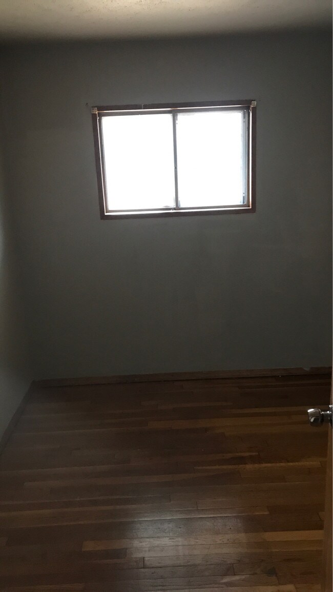 Building Photo - 10617 Spring Garden Dr