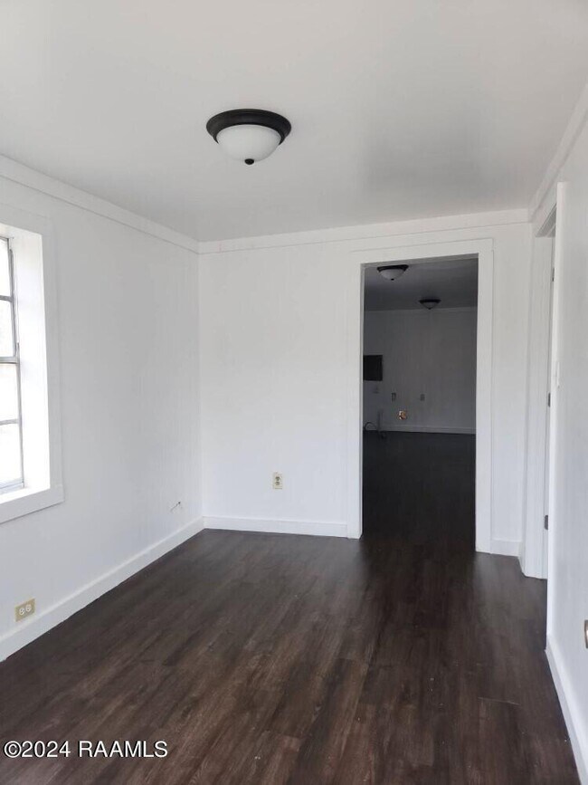 Building Photo - 801 St Cyr Ave