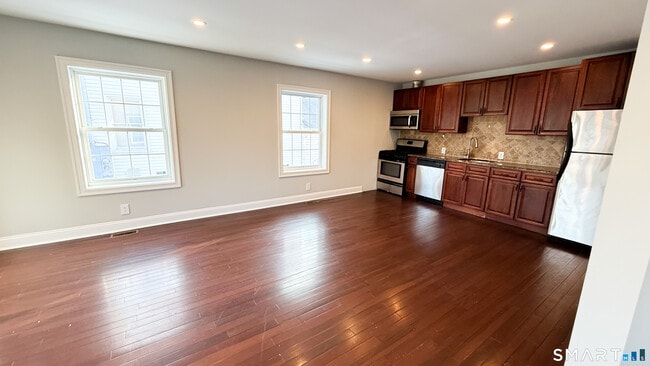 Foto del edificio - 271 Seaside Ave