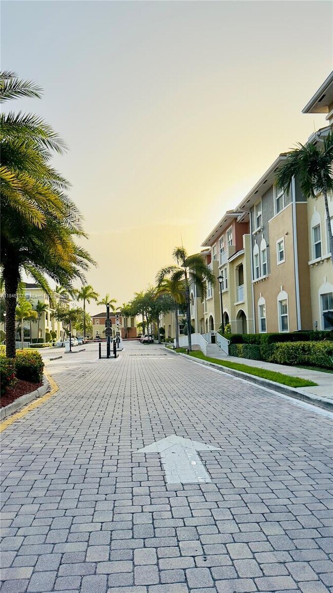 Foto del edificio - 10870 NW 88th Terrace
