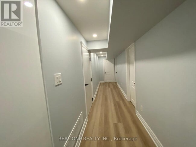 Building Photo - 1186 Shadeland Dr