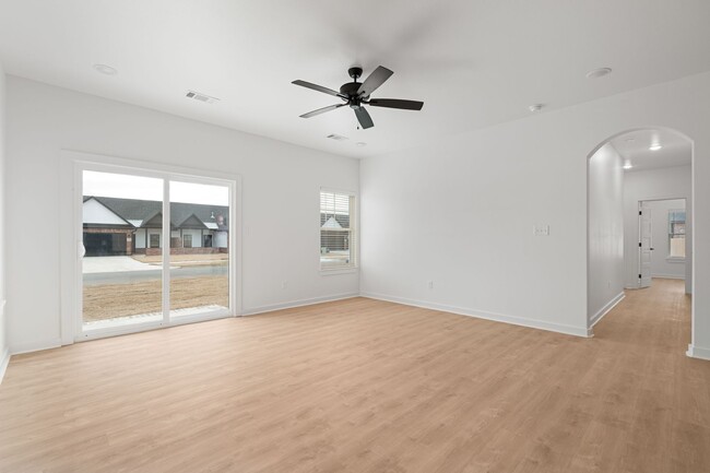 Foto del edificio - **Move In Special: Move in for $1000 (excl...