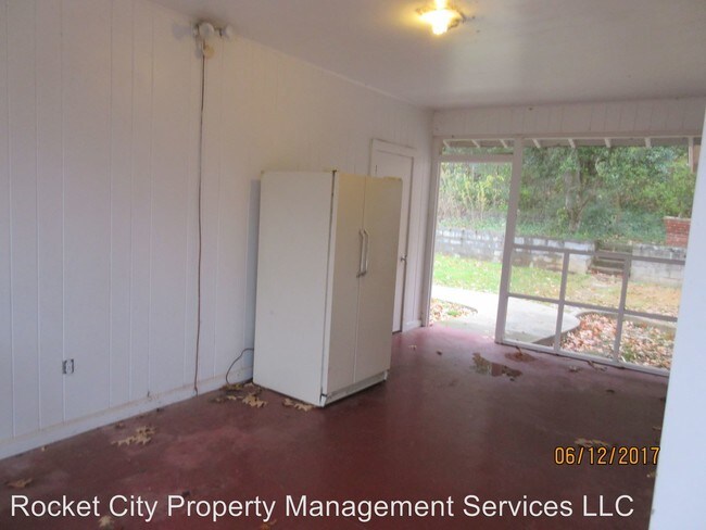 Building Photo - 6503 Whitesburg Dr SE
