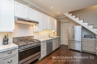 Building Photo - 335 S Hicks St