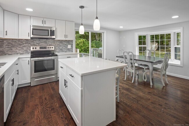 Foto del edificio - 884 Highland Ave