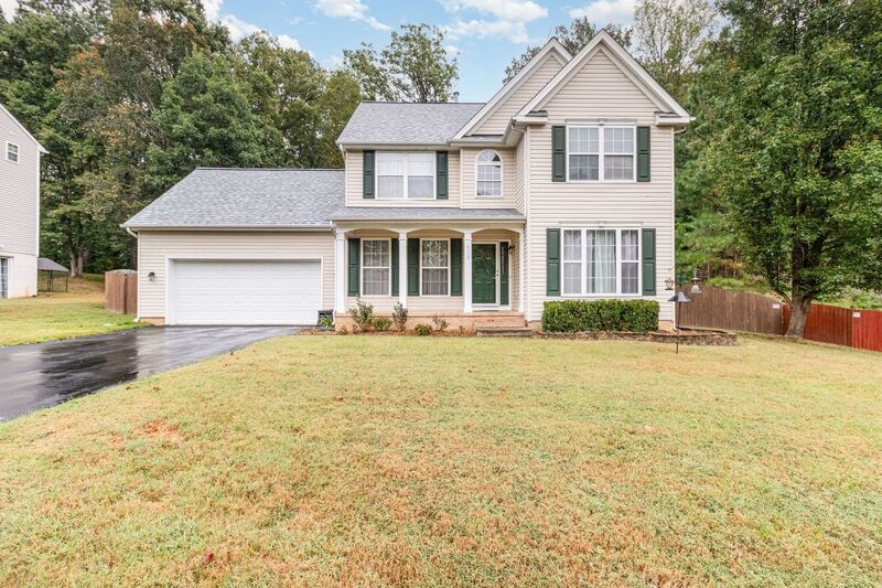 Foto principal - 10115 Chesney Dr