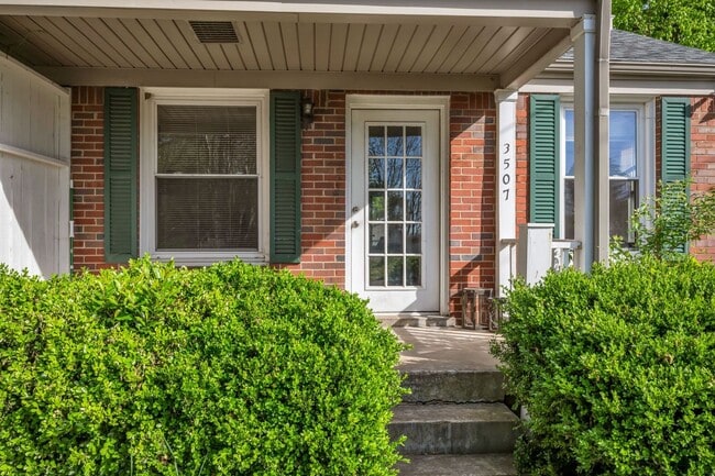 Photo - Cozy 2 Bed in Hillsboro West End Neighborhood House