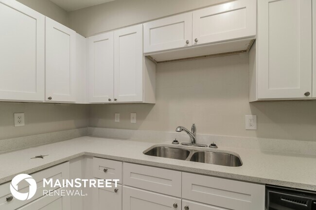 Foto del edificio - 560 Georgia Ave