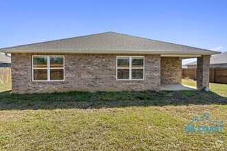 Building Photo - 15236 Cypress Way