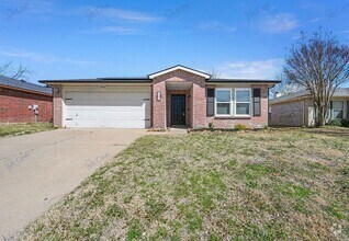 Building Photo - 4600 Cedar Crest Dr