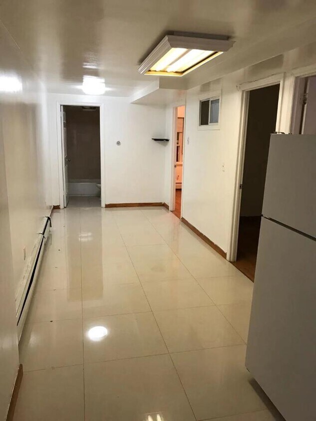 Building Photo - 2609 Harway Ave