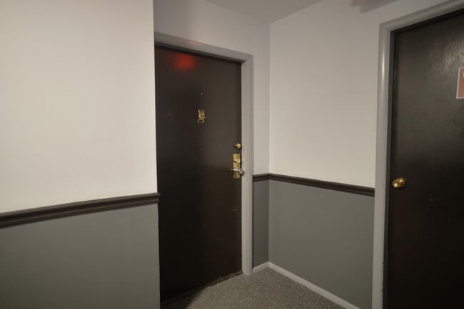 Building Photo - 1205 Pleasant Run Dr