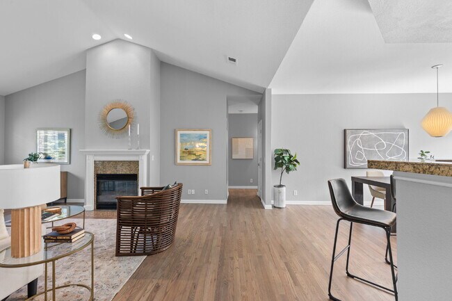 Foto del edificio - $3,350.00 - 2 Bedroom, 2.5 Bathroom Condo ...