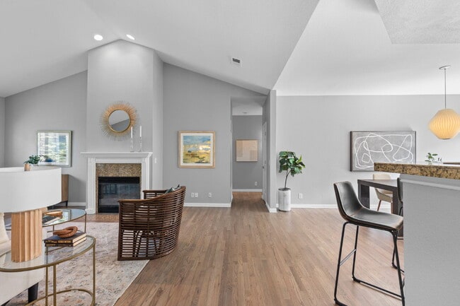 Building Photo - $3,350.00 - 2 Bedroom, 2.5 Bathroom Condo ...