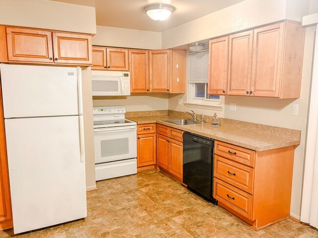 Photo - 220-224 O'Doherty Rd. Apartment