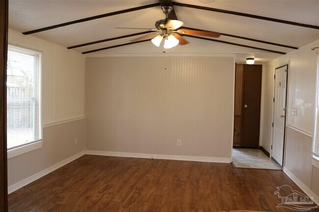 Foto del edificio - 4180 Parkview St
