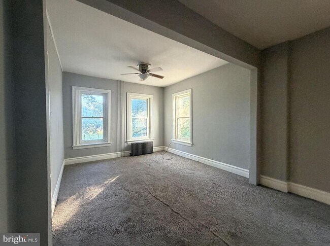 Foto del edificio - 657 N Charlotte St
