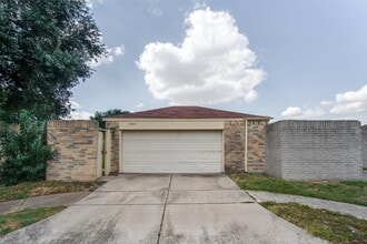 Building Photo - 8319 Wind Willow Dr