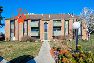 Building Photo - 1180 Foothill Dr