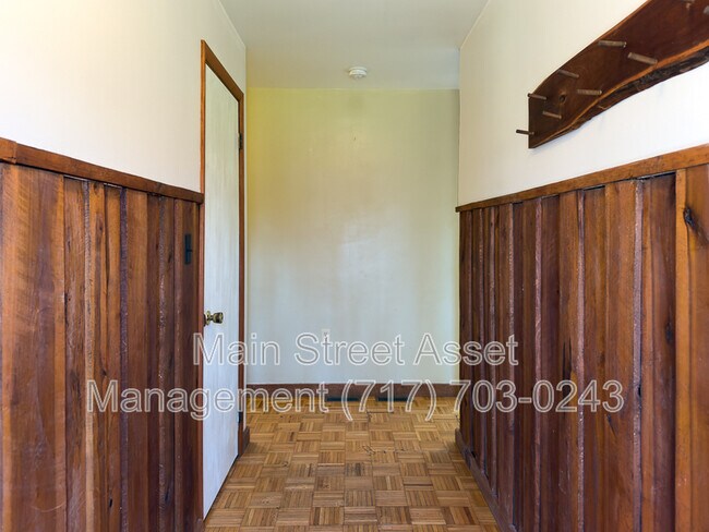 Foto del edificio - 735 Yellow Hill Rd