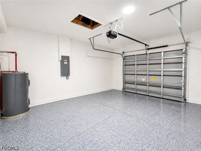 Foto del edificio - 4410-4412 25th St SW