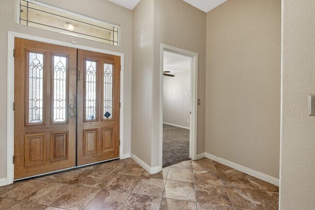 Building Photo - 1059 Millbrae St