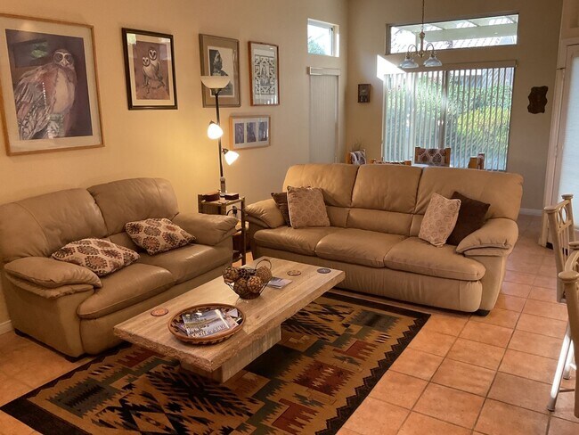 Building Photo - Beautiful 3 Bedroom House in Palm Dessert