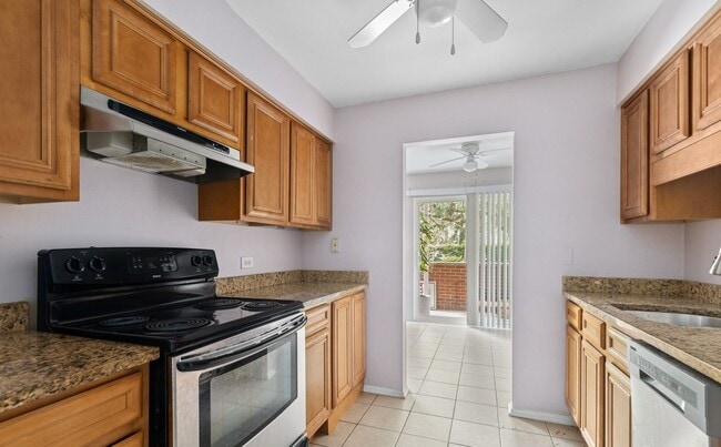 Kitchen - 1154 Osterman Ave