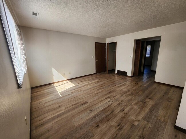 Foto del edificio - 922 Boston Way