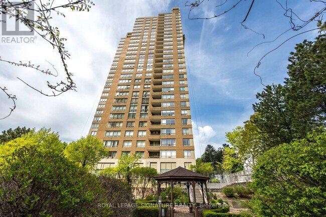 Building Photo - 205 Wynford Dr