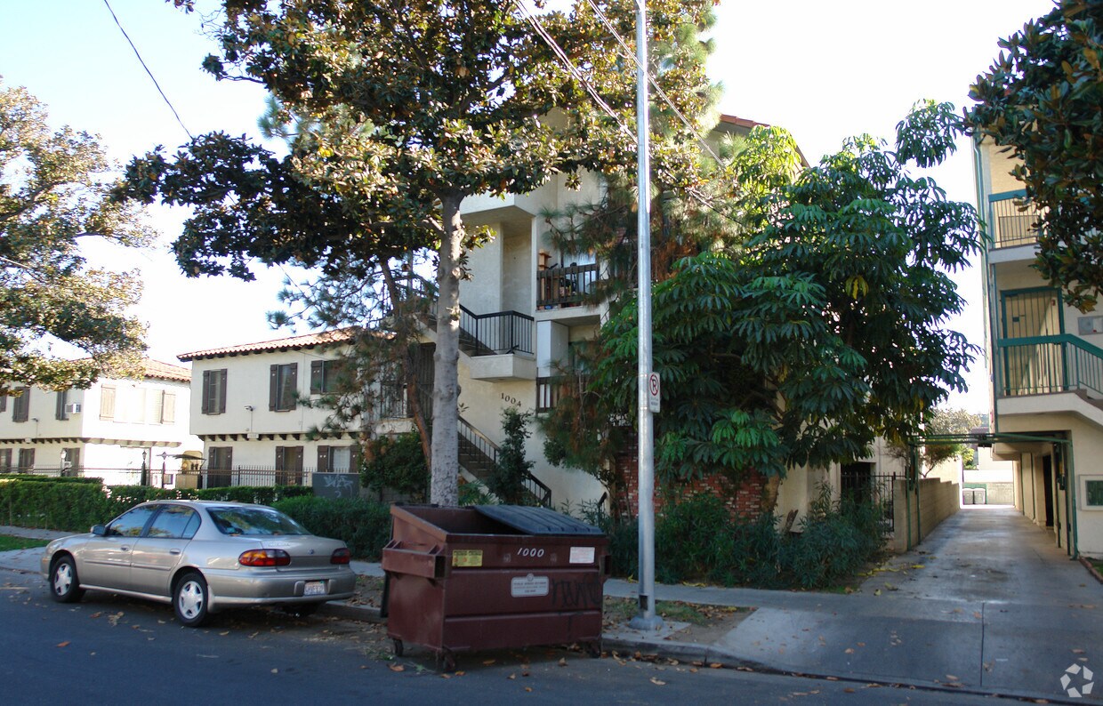 Foto del edificio - 1004 E Garfield Ave