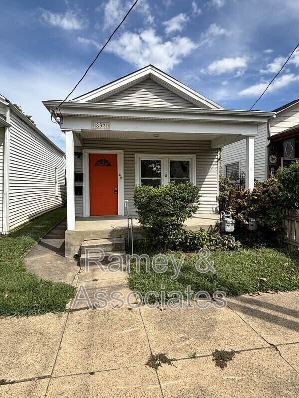 Building Photo - 837 E Burnett Ave