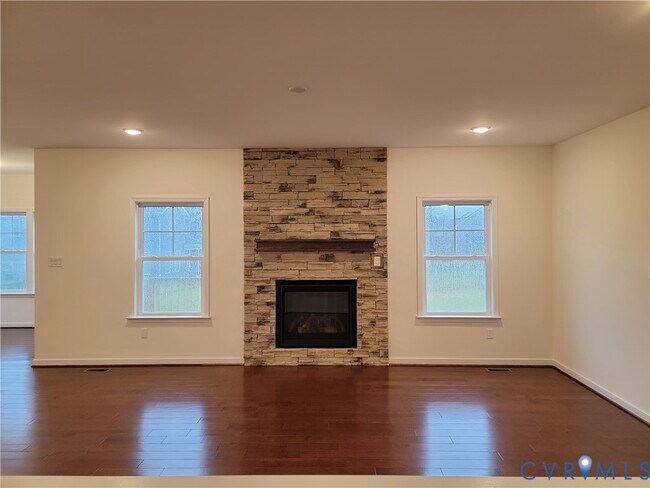 Foto del edificio - 15607 Crowden Rd