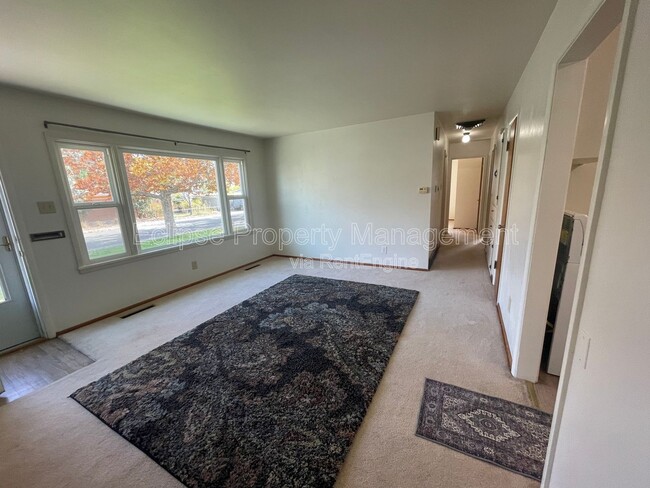 Photo - 447 19th St House