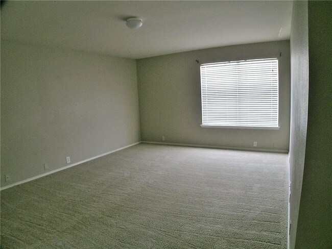 Foto del edificio - 3305 Bent Creek Dr