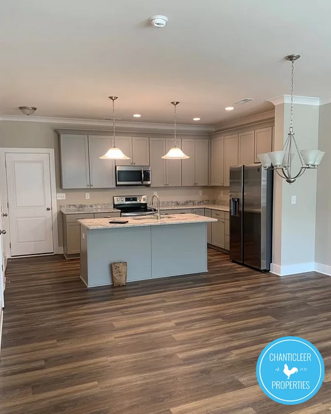 Building Photo - 1745 Eastfall St